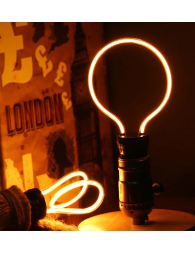 Пример свечения светодиодной филаментной лампы Geometric Y E27 4,5W 2300K