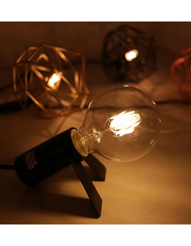 Пример свечения светодиодной филаментой лампы G125 Retro E27 4W 6W 8W