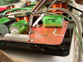 Ручная сборка кроссоверов акустики Vienna Acoustics